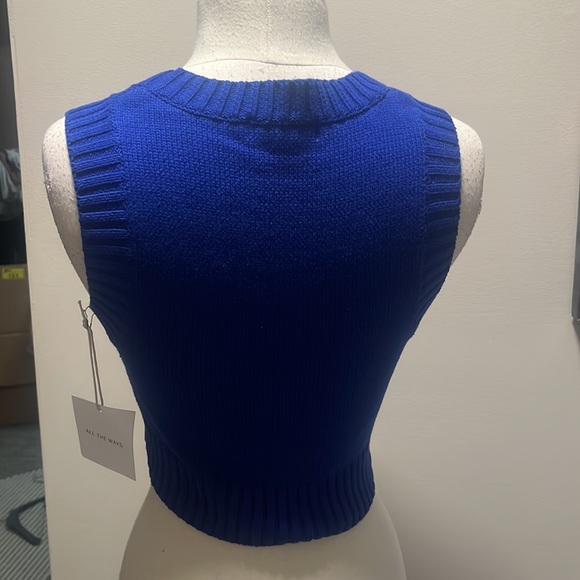 NWT All the ways blue sweater vest - Picture 4 of 7